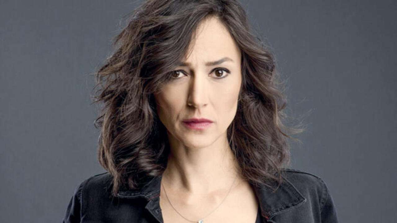 Özlem Çınar Kimdir? Detaylı Biyografi ve Kariyer Bilgileri