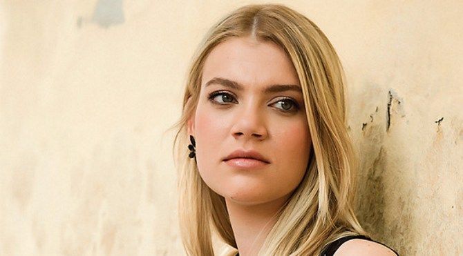 Derya Şensoy Kimdir? Hayatı, Kariyeri ve İlgi Çekici Detaylar