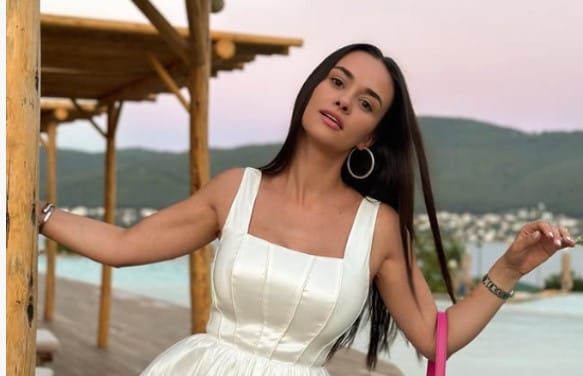 Hande Soral Hakkında Detaylı Bilgi